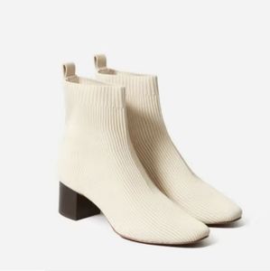 Everlane Knit Glove Boot in cream size 10.5